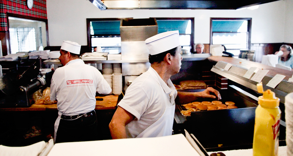 A Chef Grilled Up a Monster 96-Ounce Porterhouse for a New York Jets  Tailgate