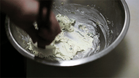 Mixing_cream_cheese